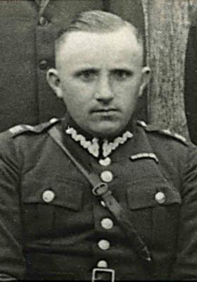Powiększ