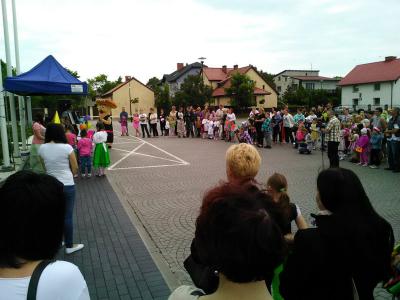 Powiększ